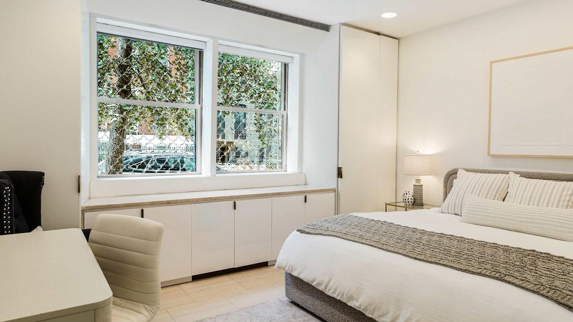 Private Beautiful Townhome W Zen Garden Holiday home