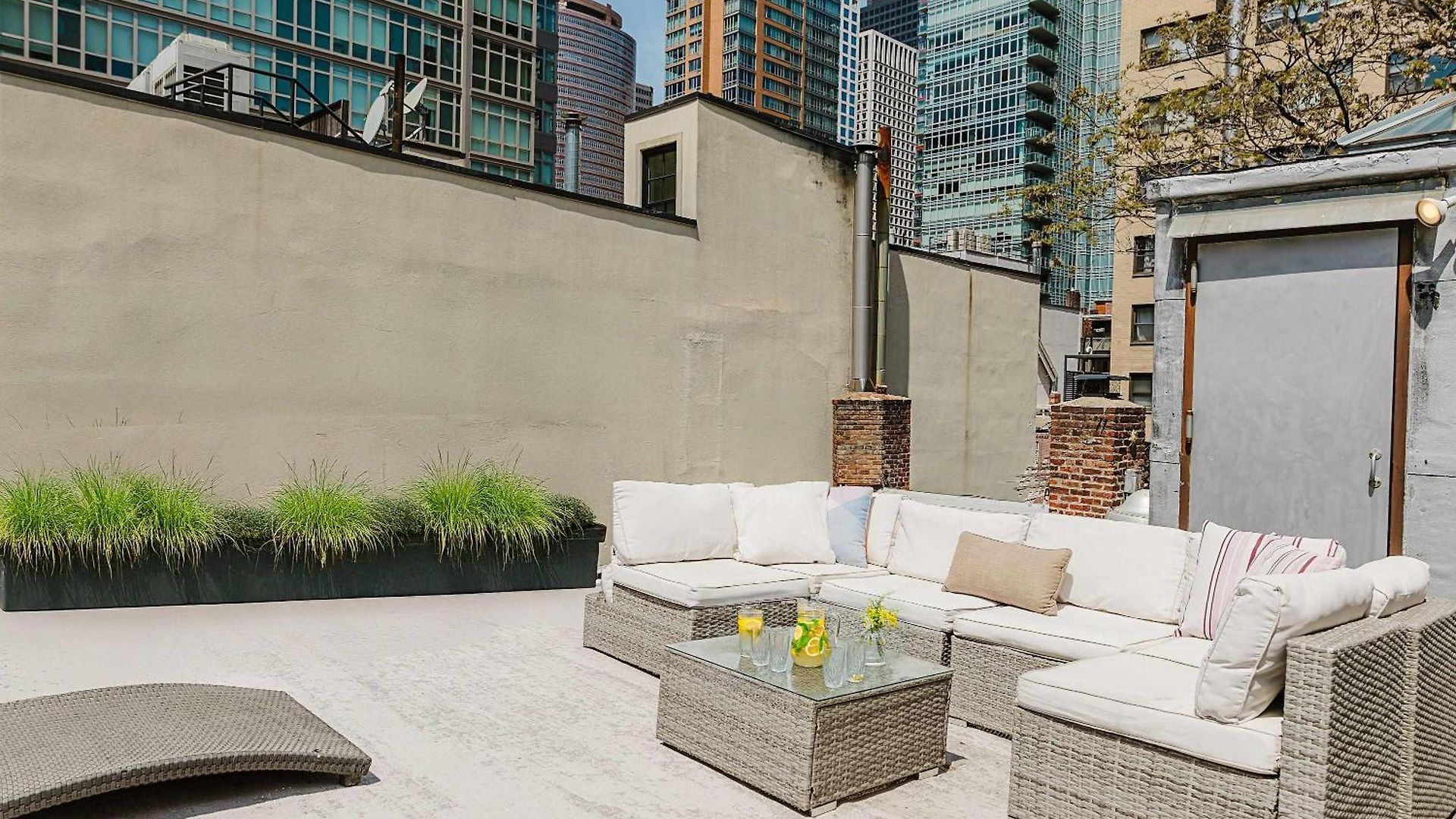 Apartment Private Penthouse W Roof Oasis