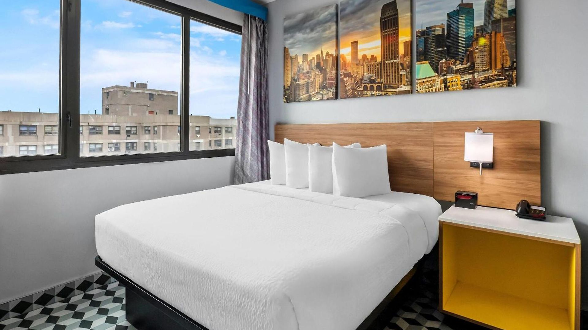 Days By Wyndham Chinatown Hotel