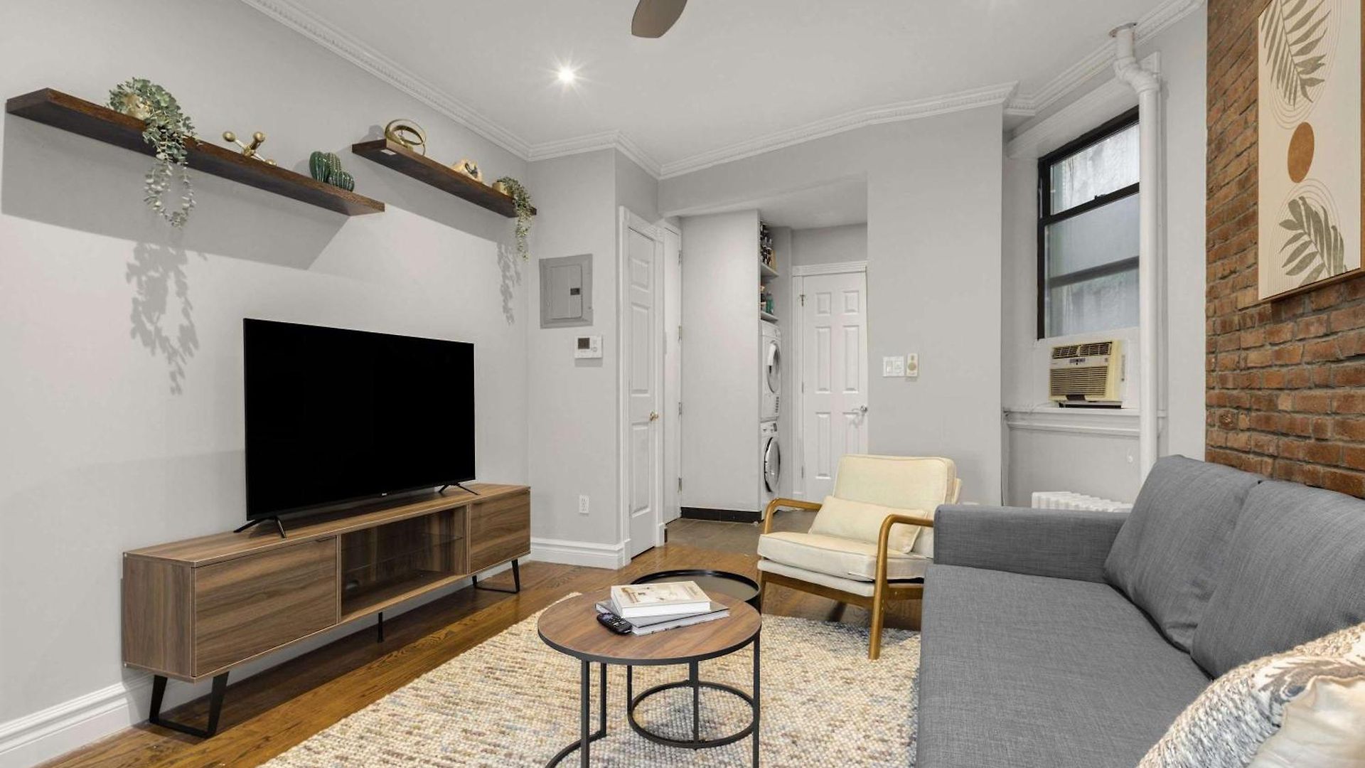 Apartment Stylish In Trendy East Village *