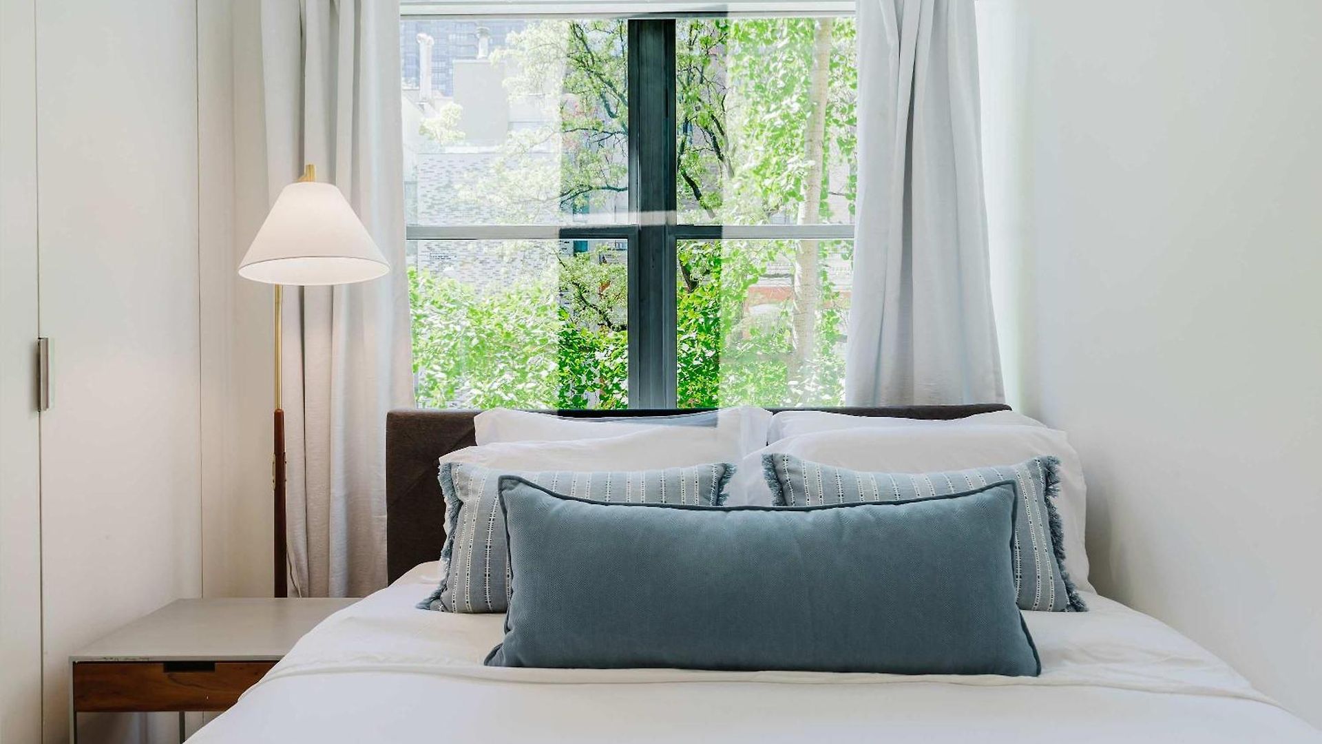 Apartment Designer In Diplomat District New York
