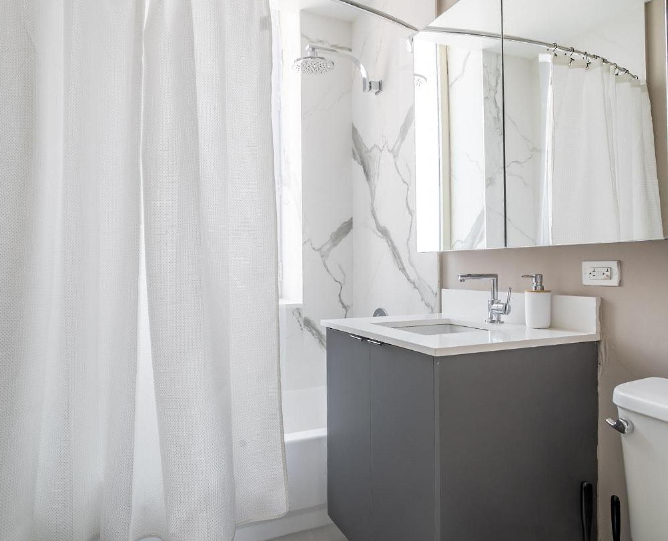 Apartment Chic Nyc Steps From Times Square With 2 Bedroom *