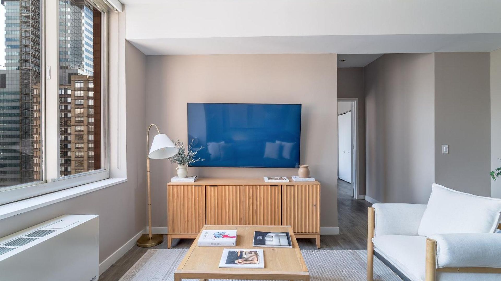 Apartment Chic Nyc Steps From Times Square With 2 Bedroom *