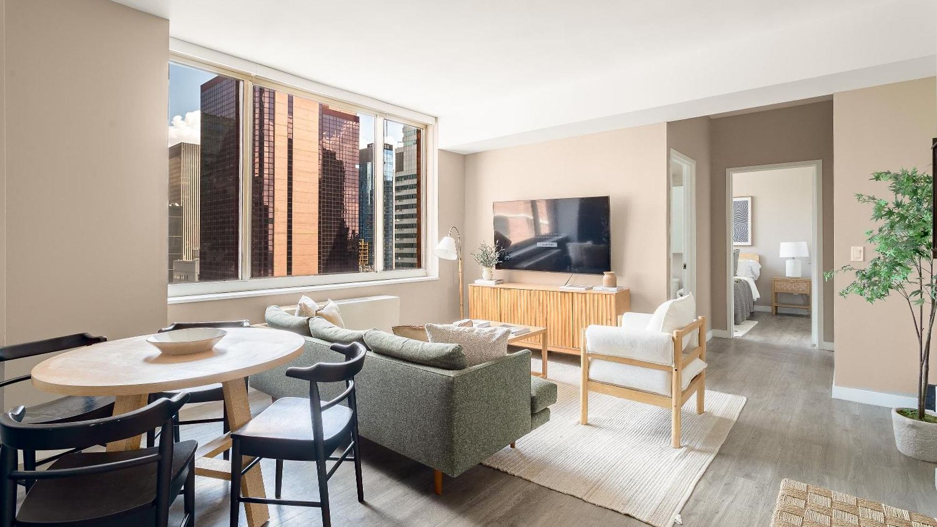 Apartment Chic Nyc Steps From Times Square With 2 Bedroom New York