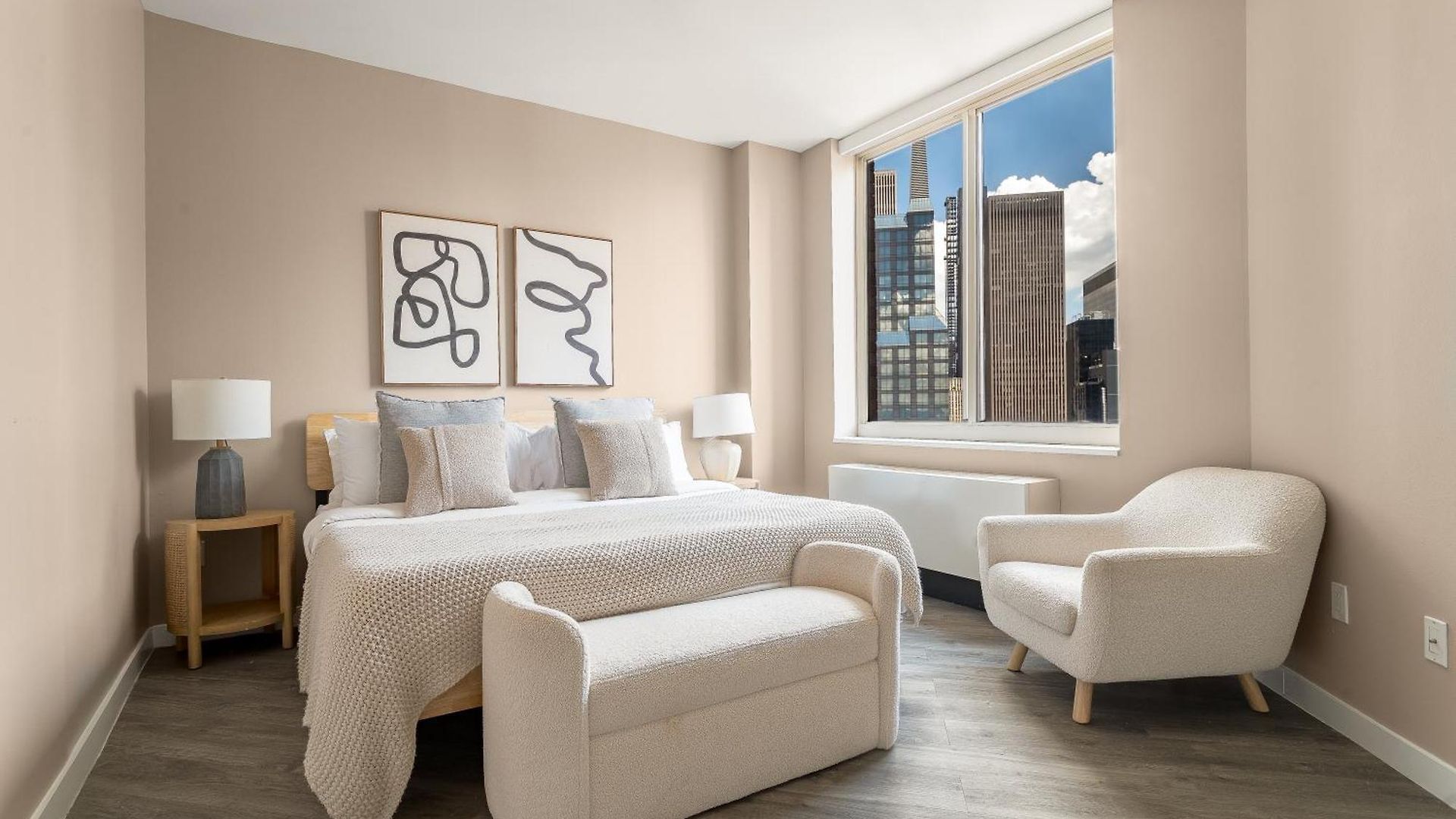 Chic Nyc Steps From Times Square With 2 Bedroom Apartment