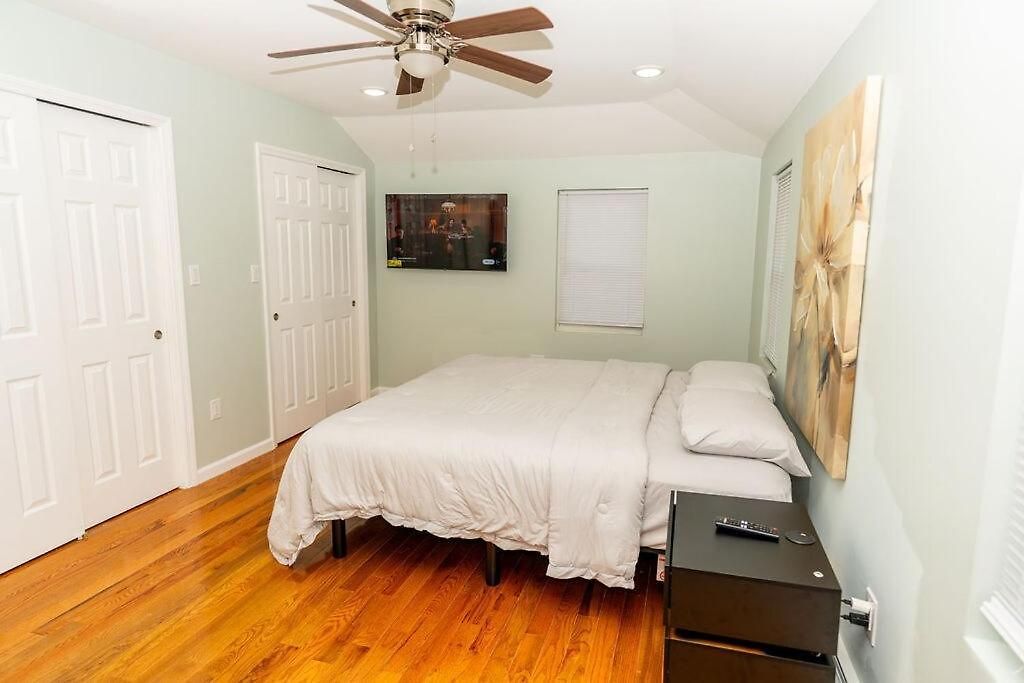 Apartment A Cozy Serene 3 Bdr, 2 Full Baths Near Jfk & Laguardia Airport *