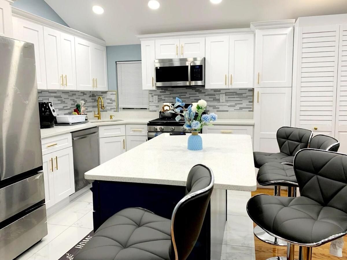 A Cozy Serene 3 Bdr, 2 Full Baths Near Jfk & Laguardia Airport New York