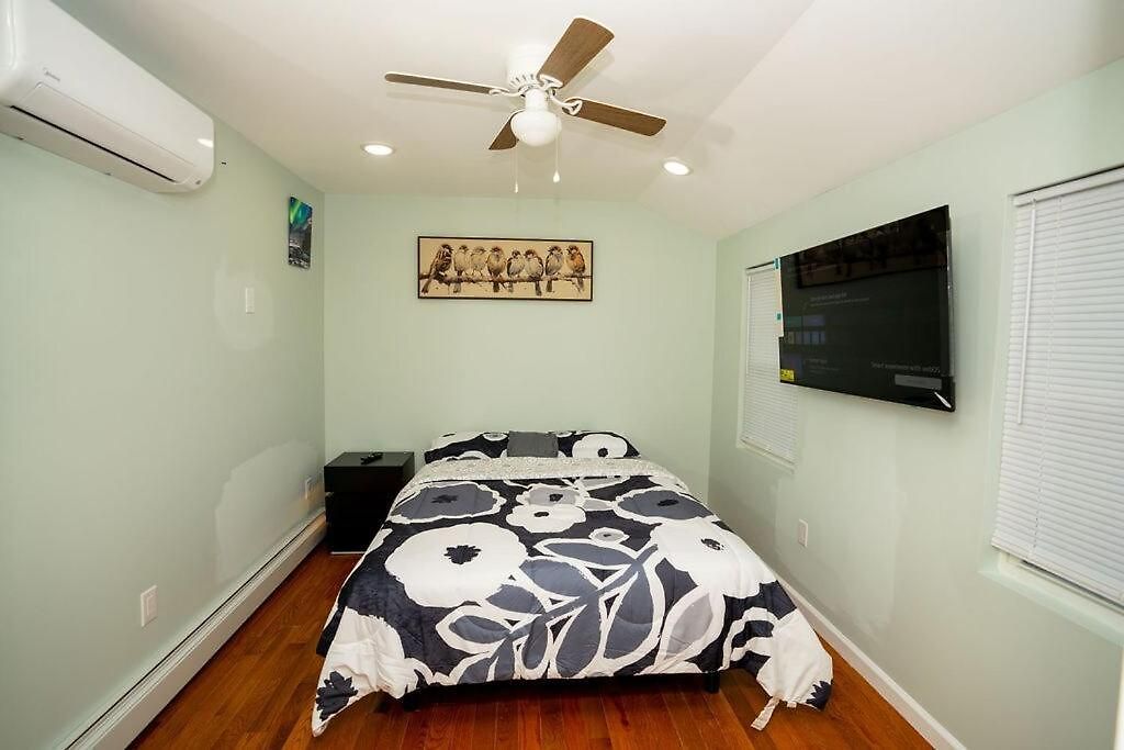 A Cozy Serene 3 Bdr, 2 Full Baths Near Jfk & Laguardia Airport * New York