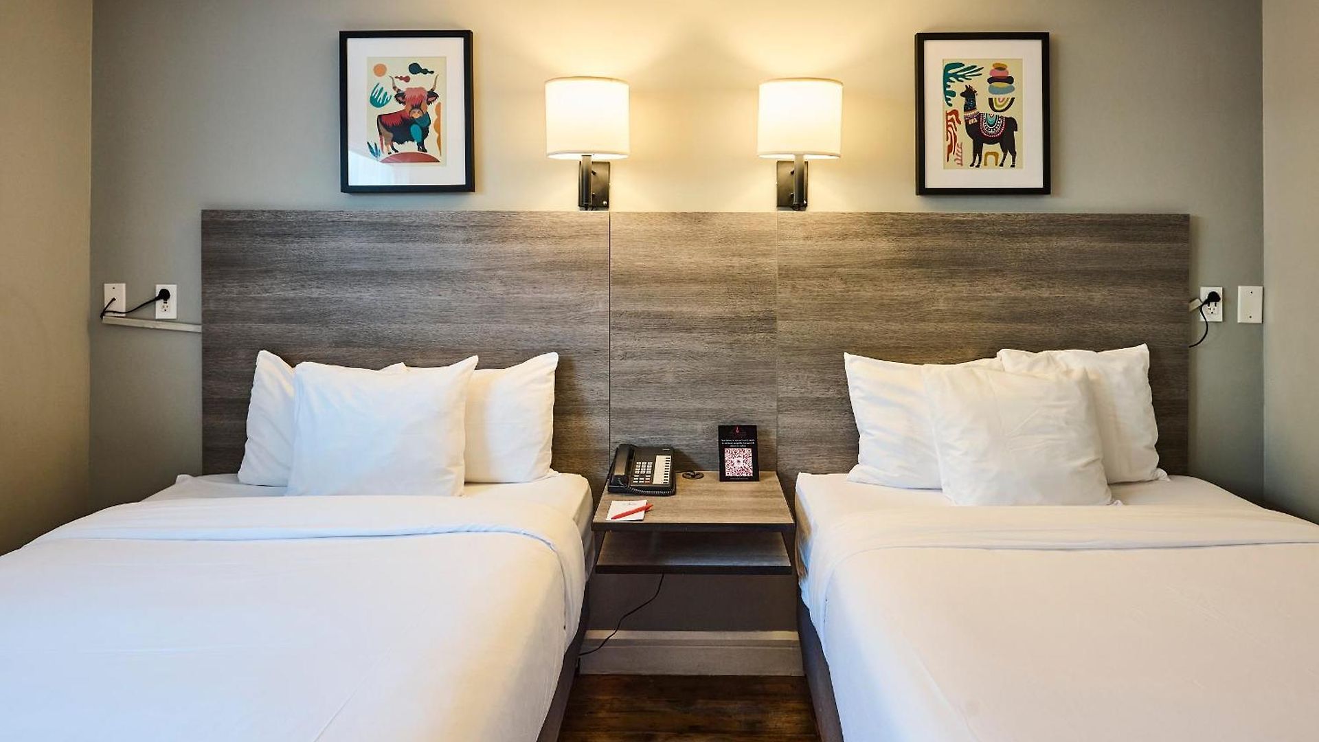 Hotel The Red Hook 3*