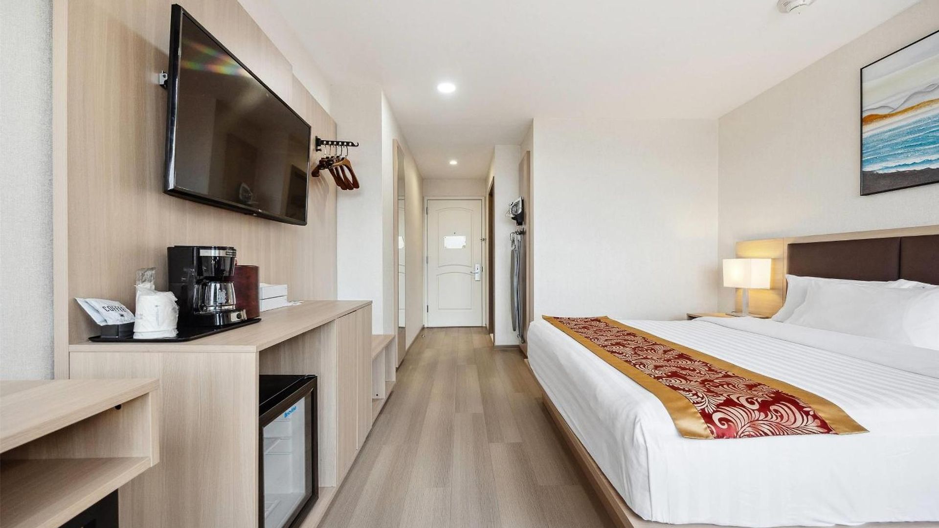 Ramada By Wyndham Flushing Queens New York