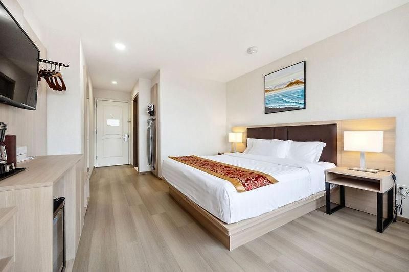 Hotel Ramada By Wyndham Flushing Queens 3*