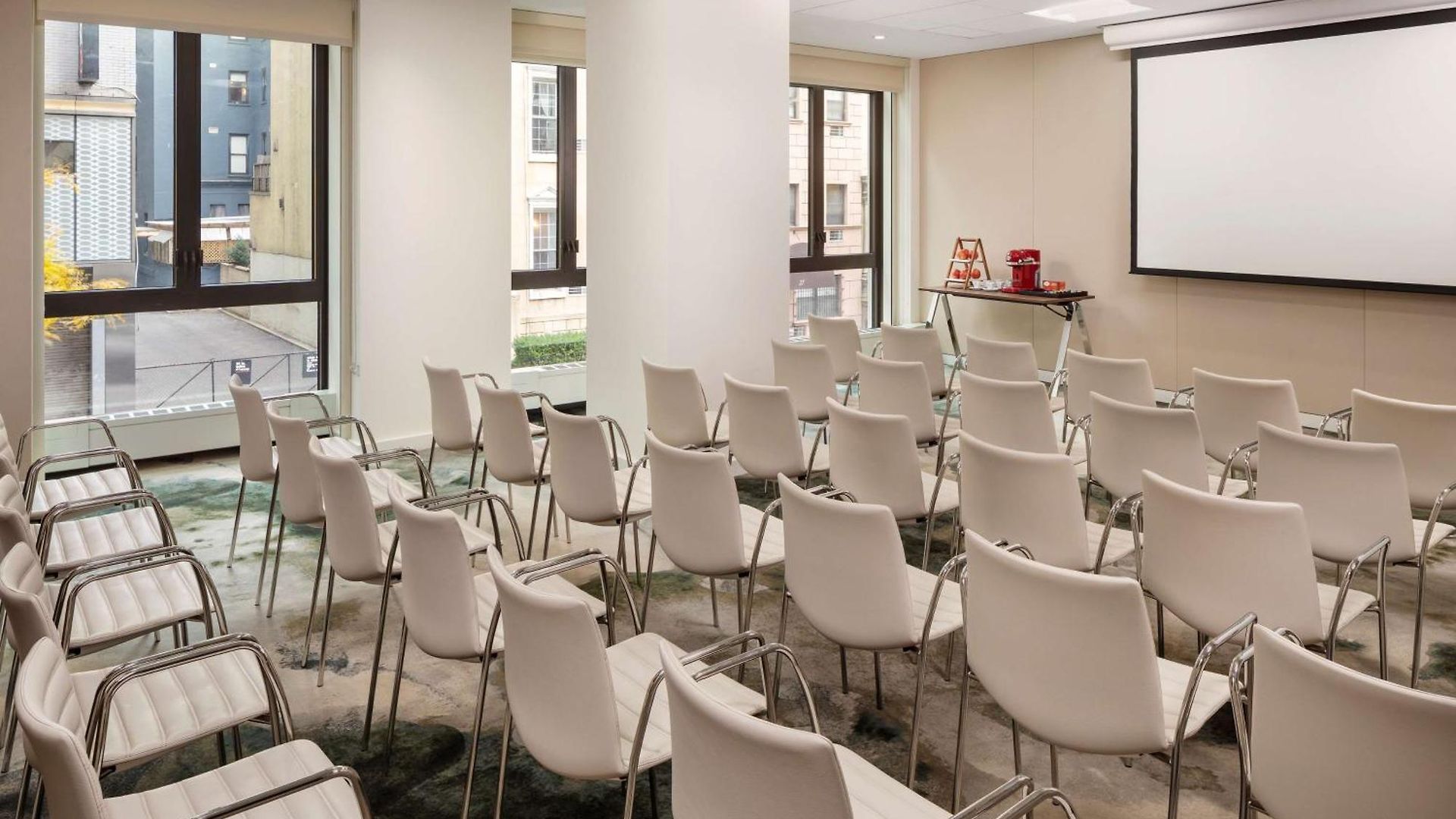 Nh Collection Madison Avenue Hotel 4*