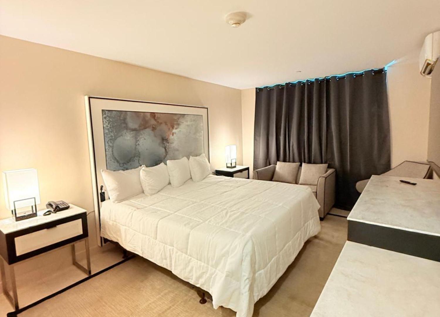 Hotel Nova Bronx New York