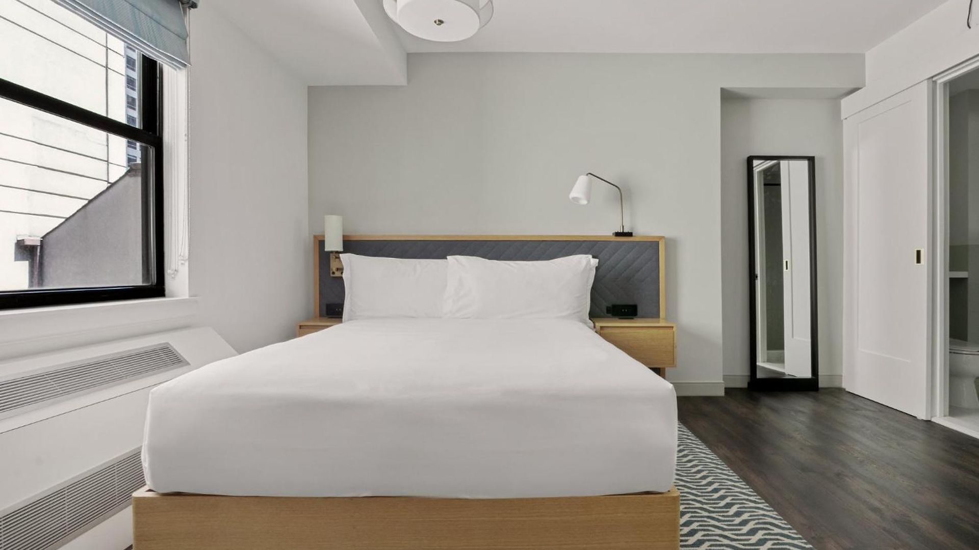 Newly Renovated At Club Quarters Times Square, Hotel 4*