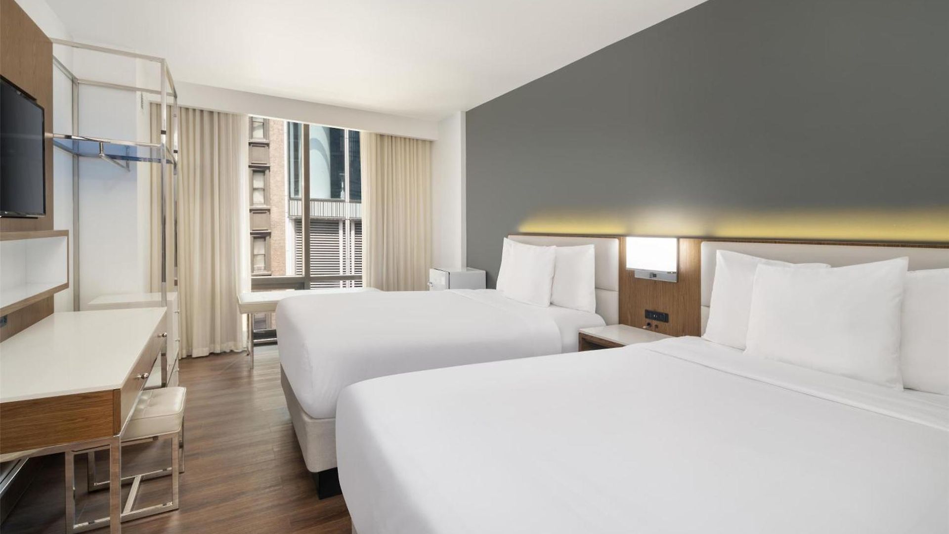 Western Premier Empire State Hotel