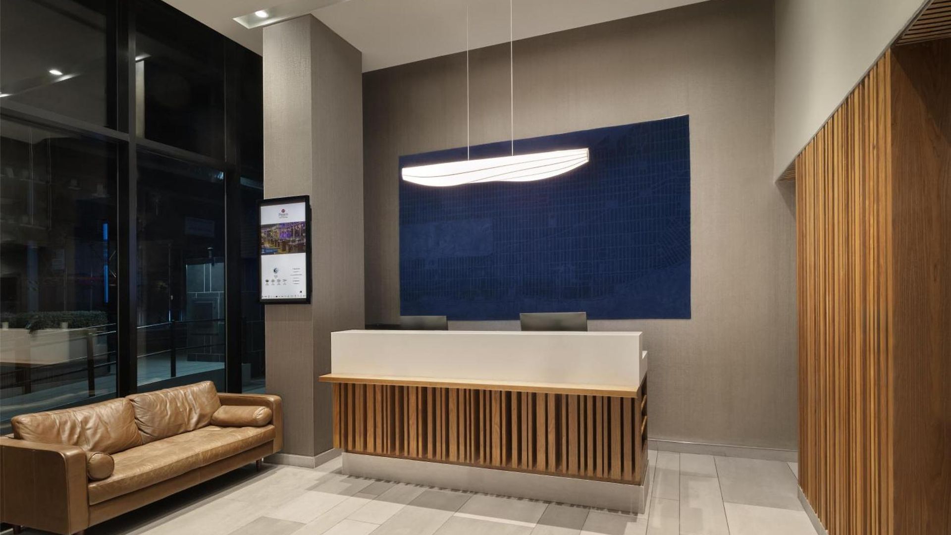 Western Premier Empire State Hotel 3*