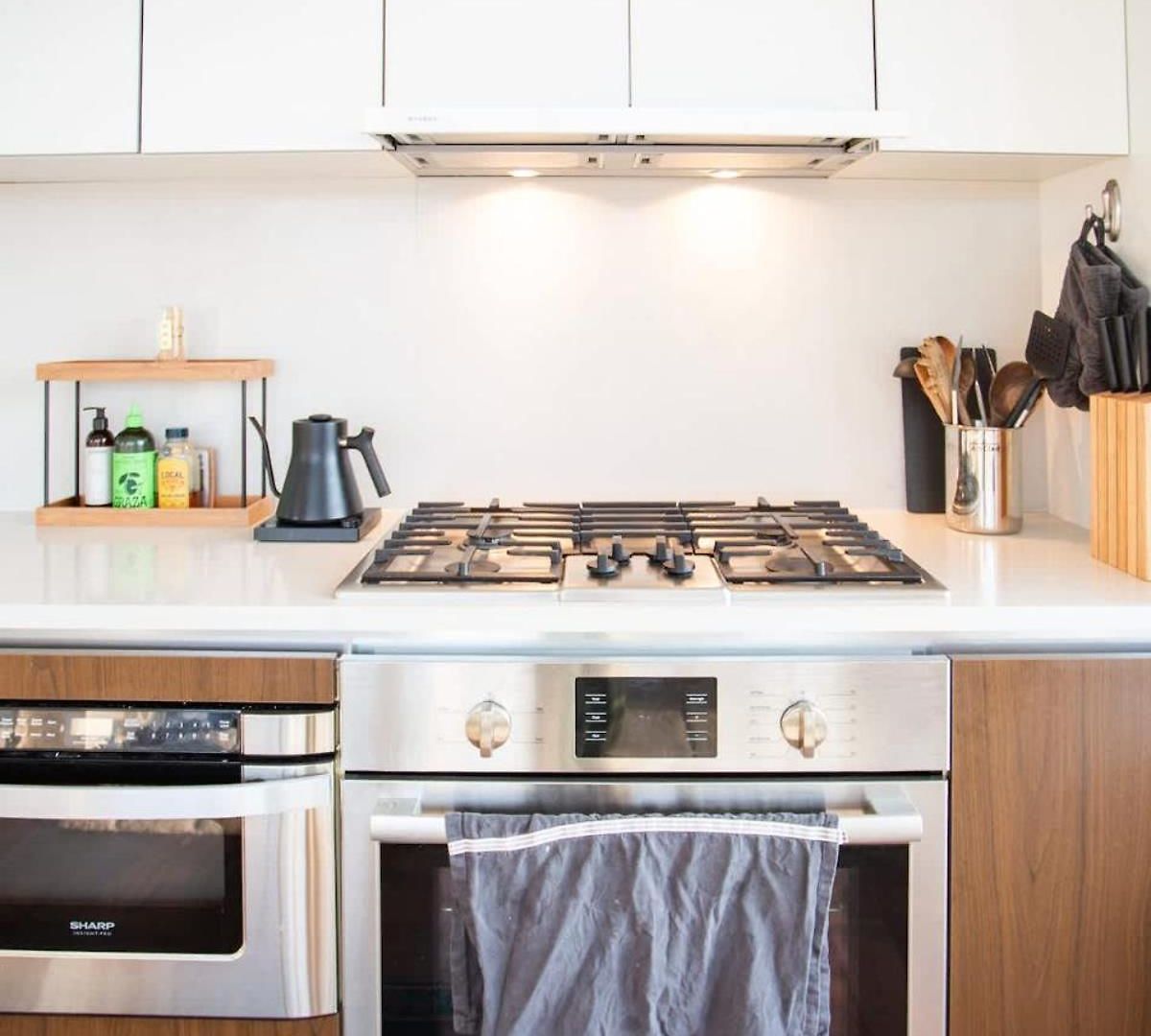 Modern Designer Stunning Hudson Views Corner Unit Apartment