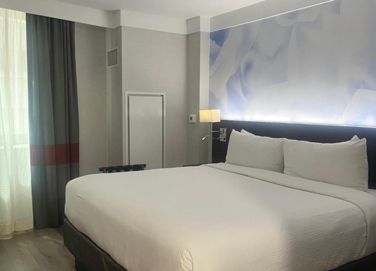 Four Points By Sheraton Downtown