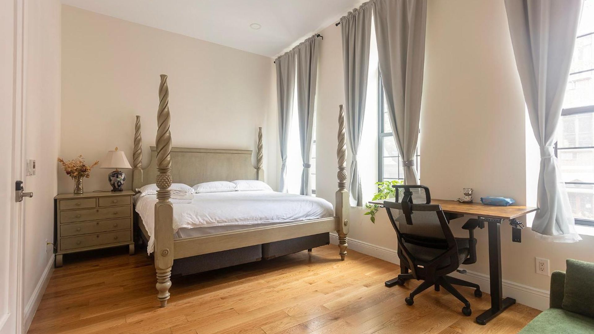 Homestay Little Manhattan 5 Min Walk To Times Square Private Bathroom World Cup 2026 Ready