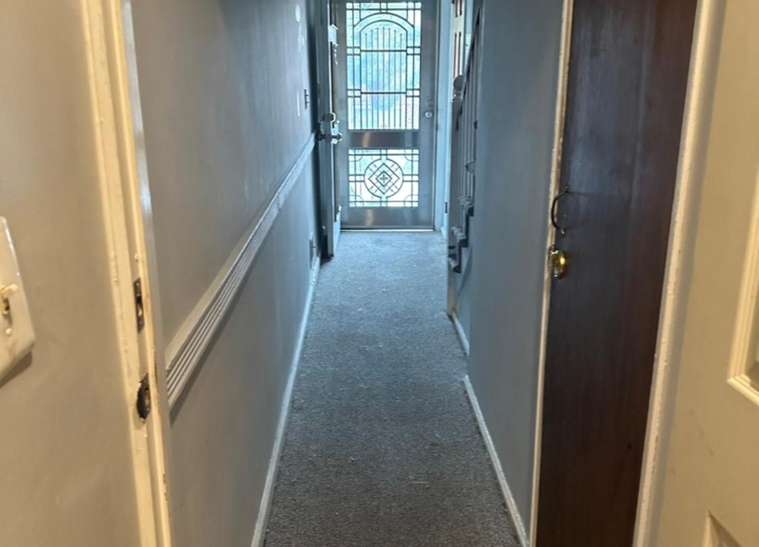 Your Away From ! Unit 2- 1st Floor Apartment