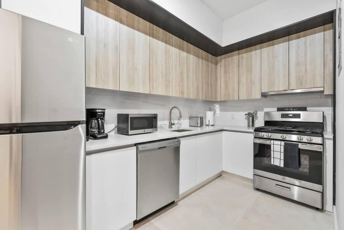 Notch 2br & 2ba Minutes To Park * New York
