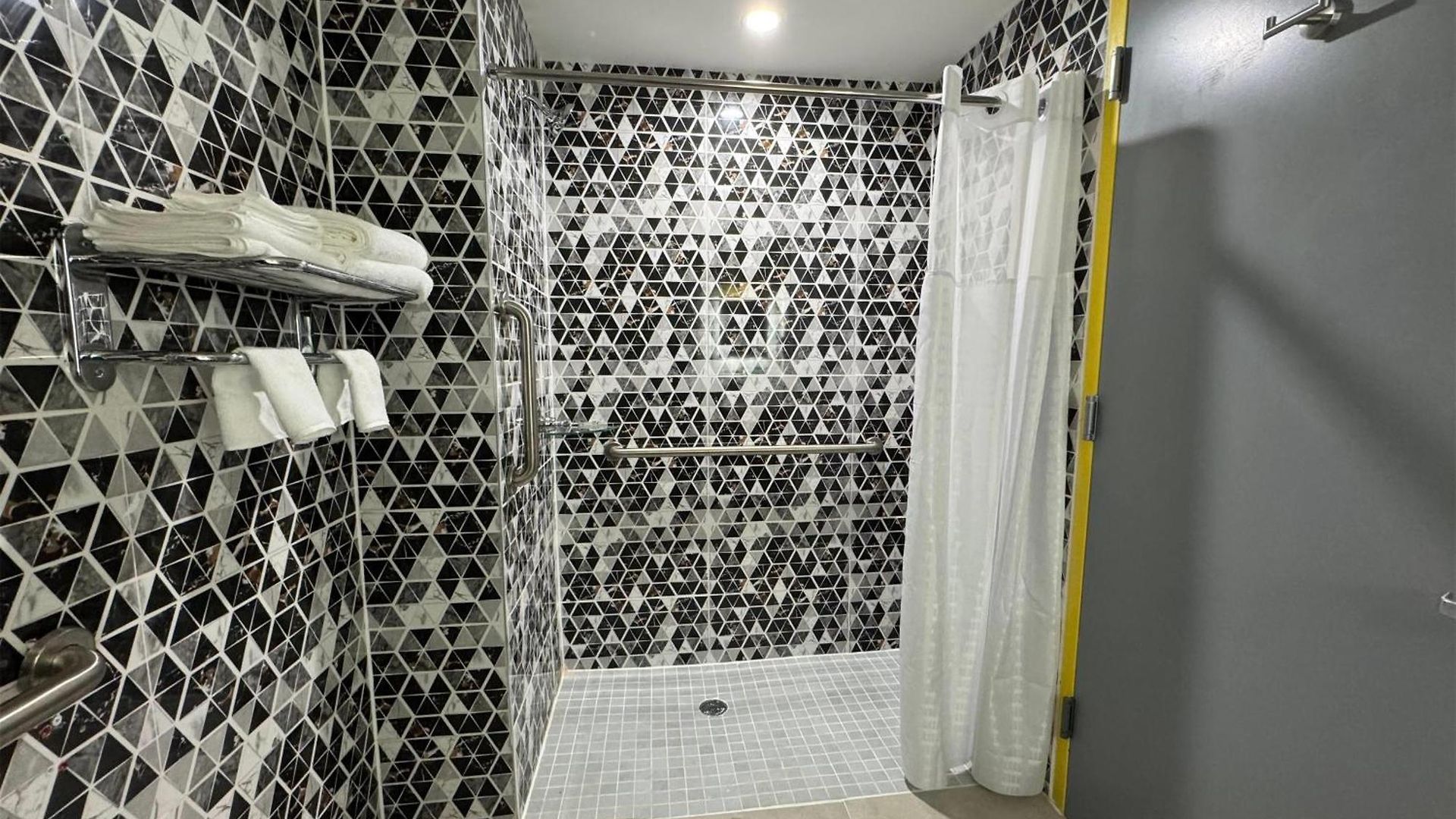 Hotel Days By Wyndham Chinatown New York