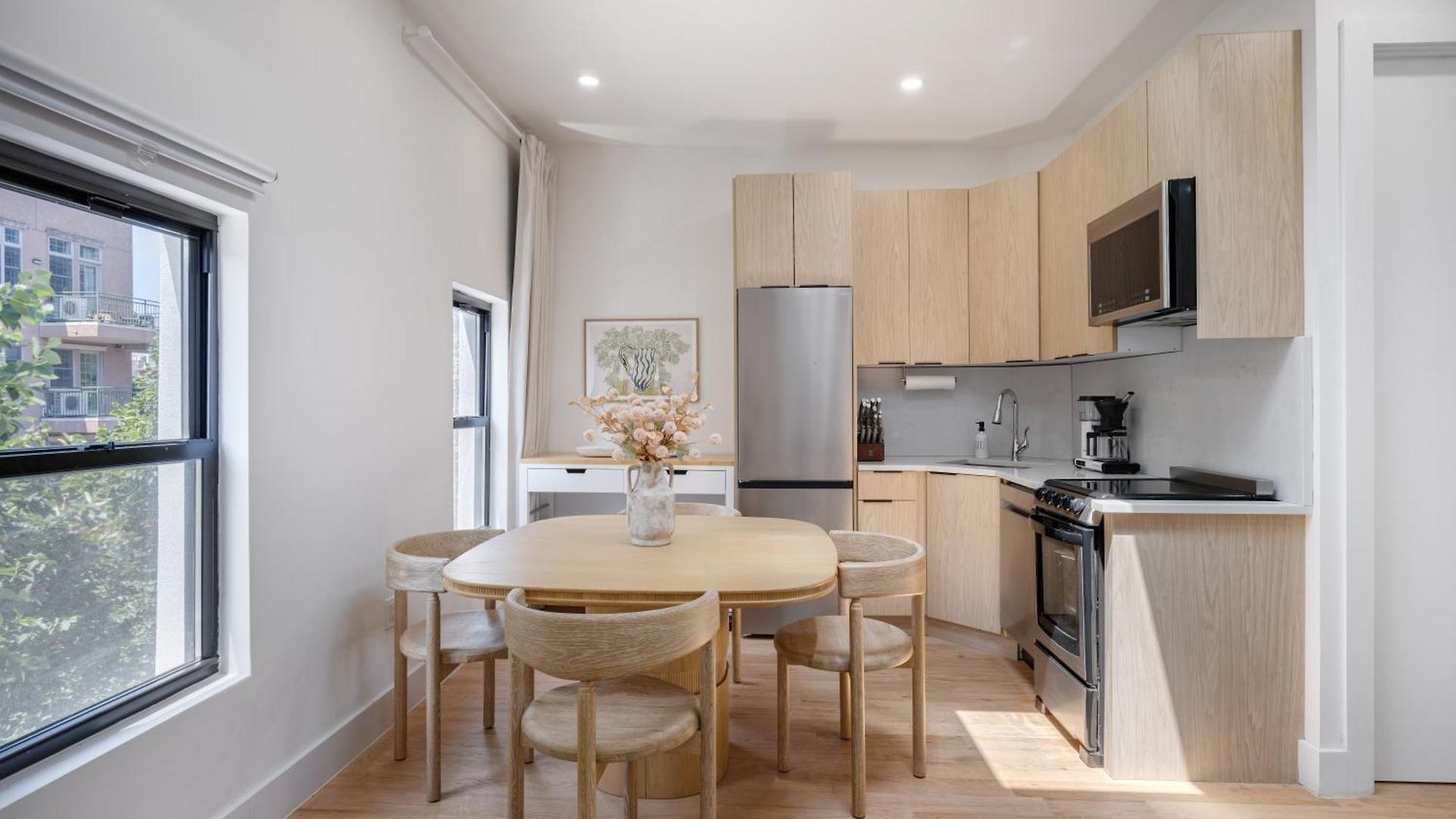 Condo-hotel Near Bedford Ave L-subway New York