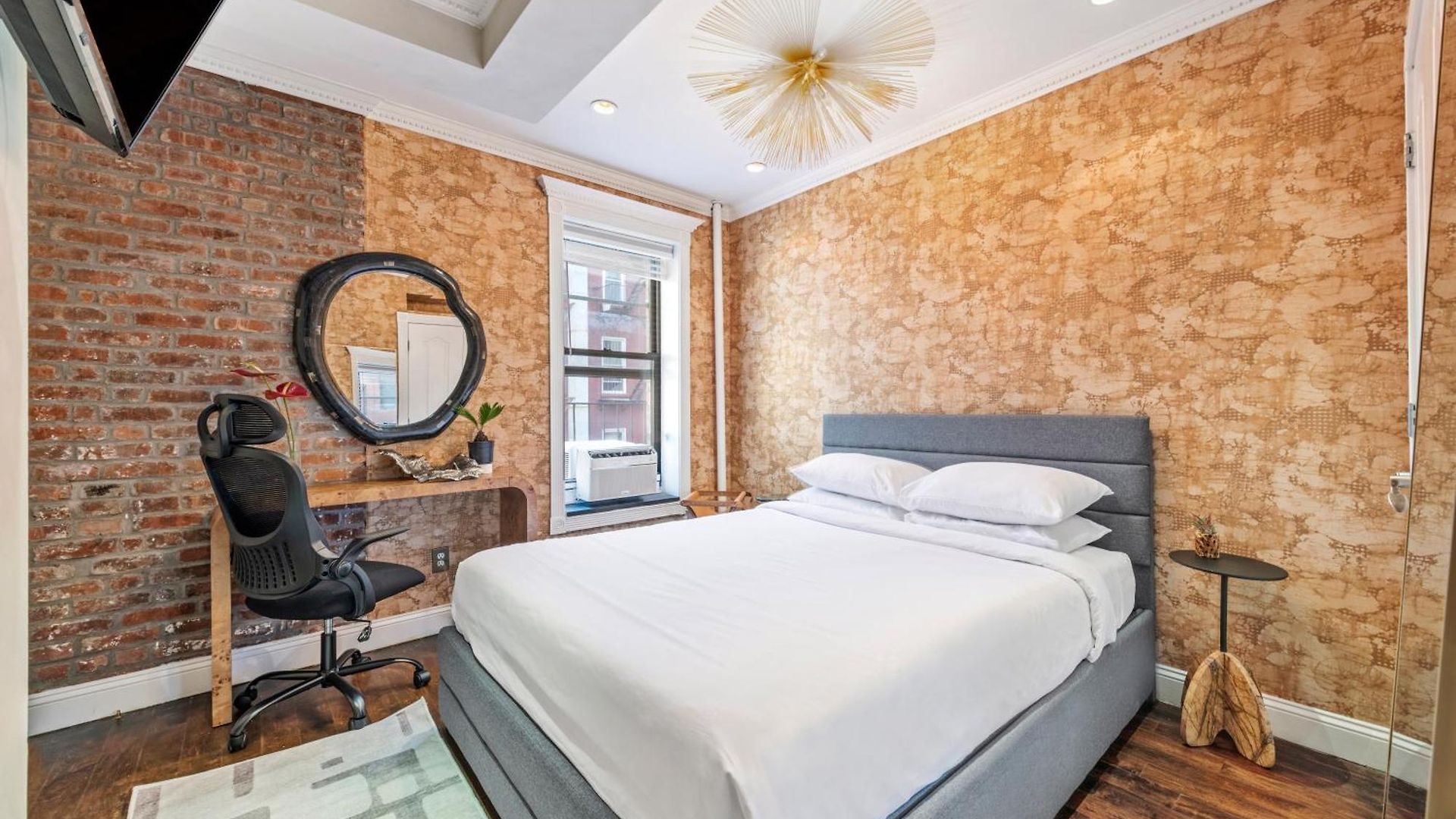 Nolita Apartment *