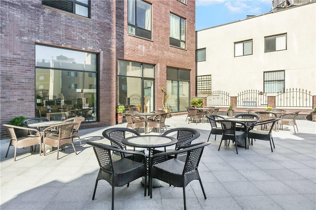 Ramada By Wyndham Flushing Queens New York