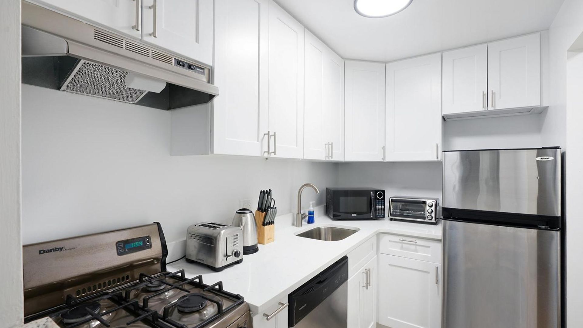 Amazing For 2 1 Bed 1 Bath * New York