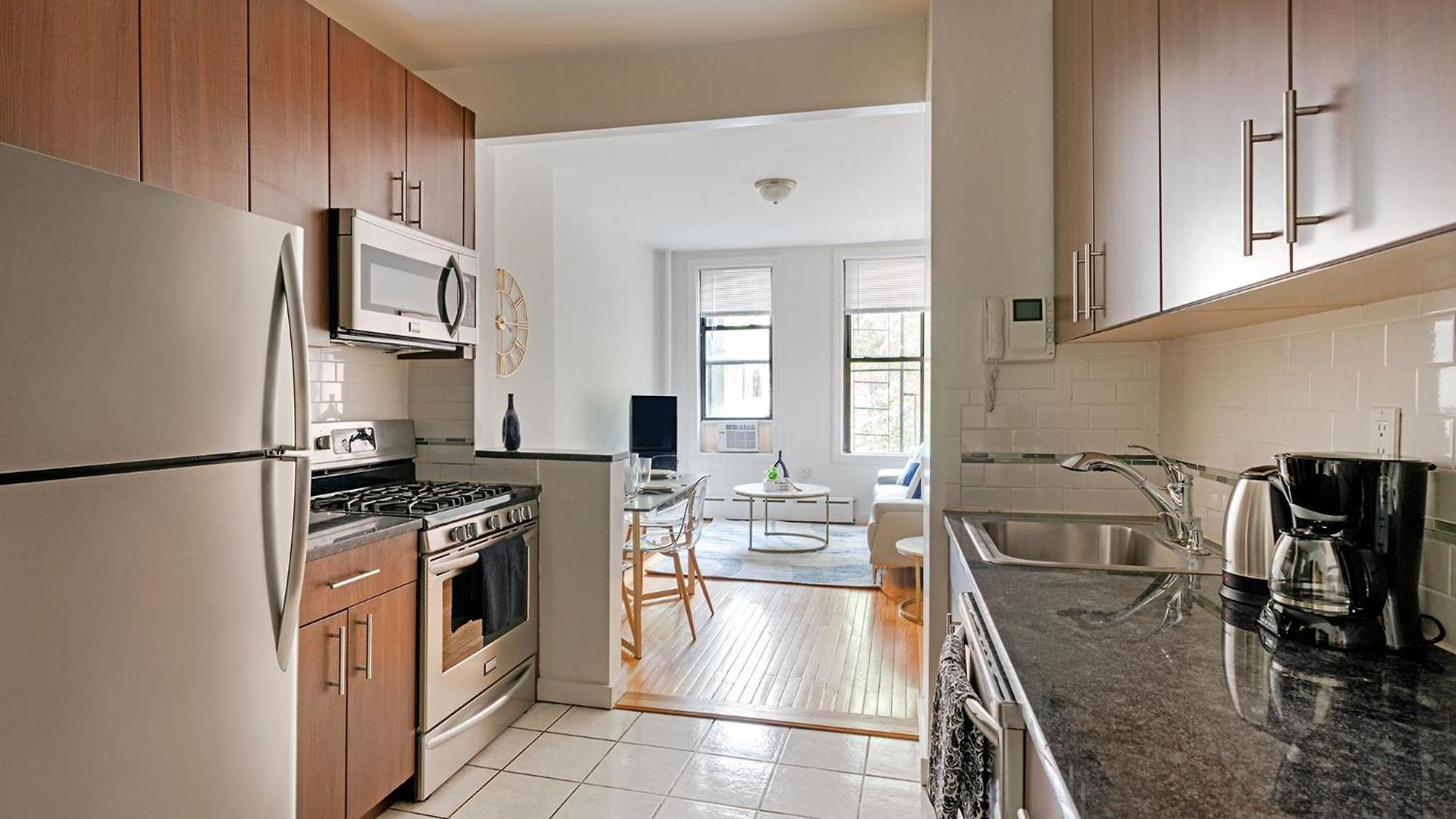 Prime Upper West Side Location 1 Bedroom *