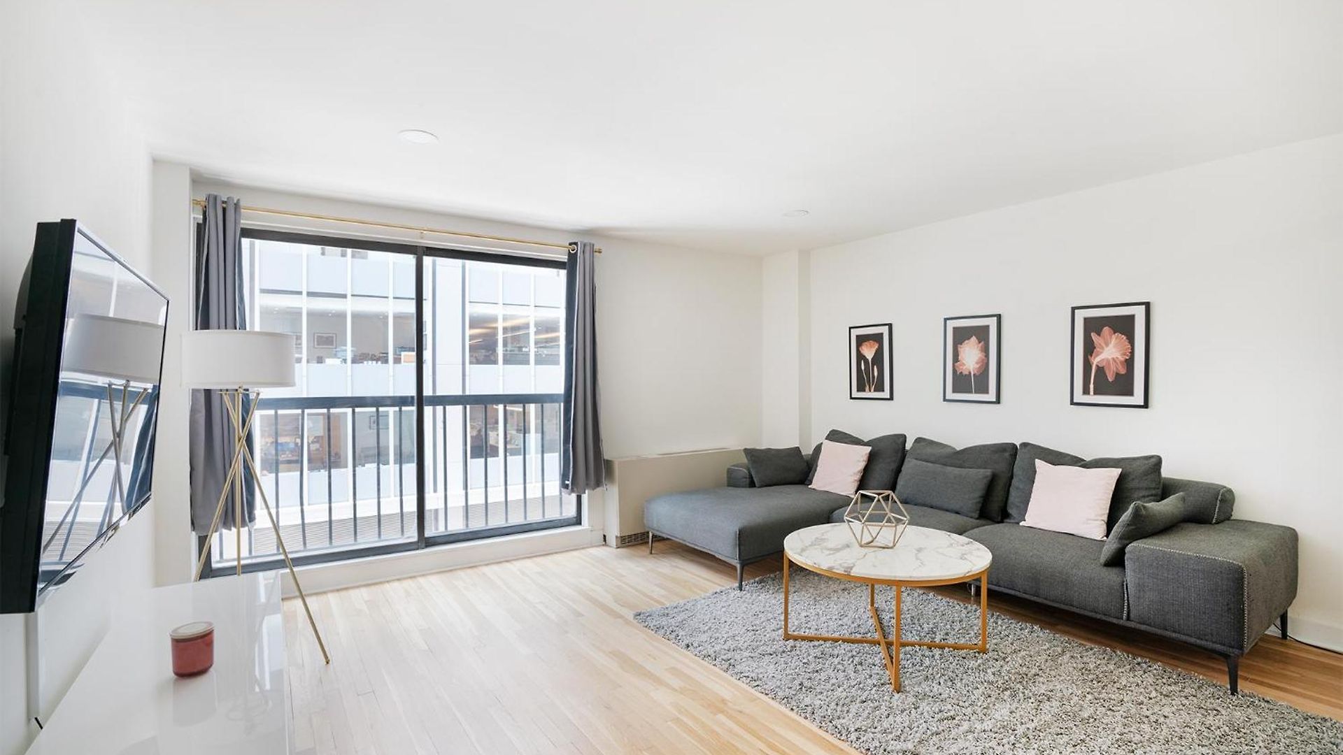 Amazing For 2 1 Bed 1 Bath *