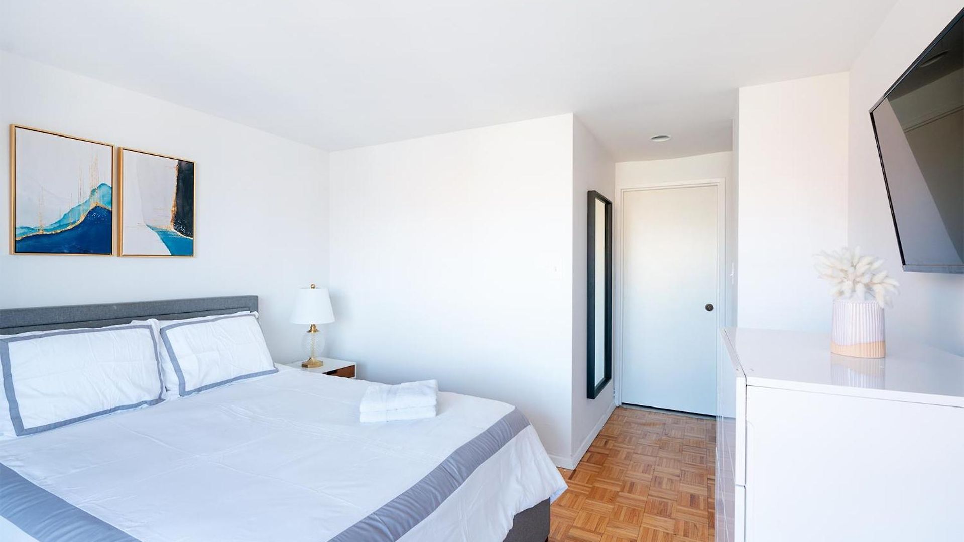 Sunny 3 Bedroom 1 Bath In Nyc