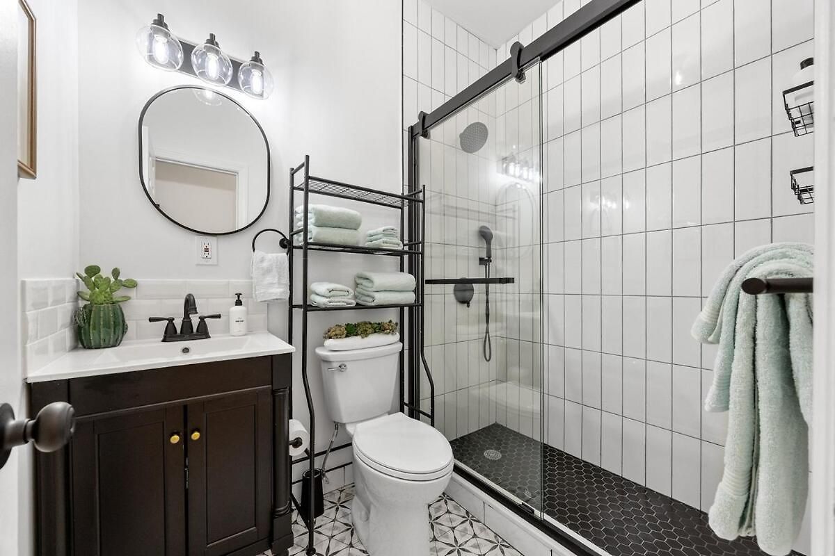 2br And 2ba In Historic Brownstone Near Subway * New York