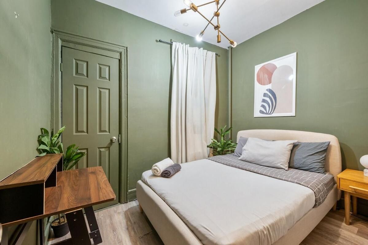 Apartment Cozy 2br In Nyc! Lenox Hill!, June To Aug 90 Days Required
