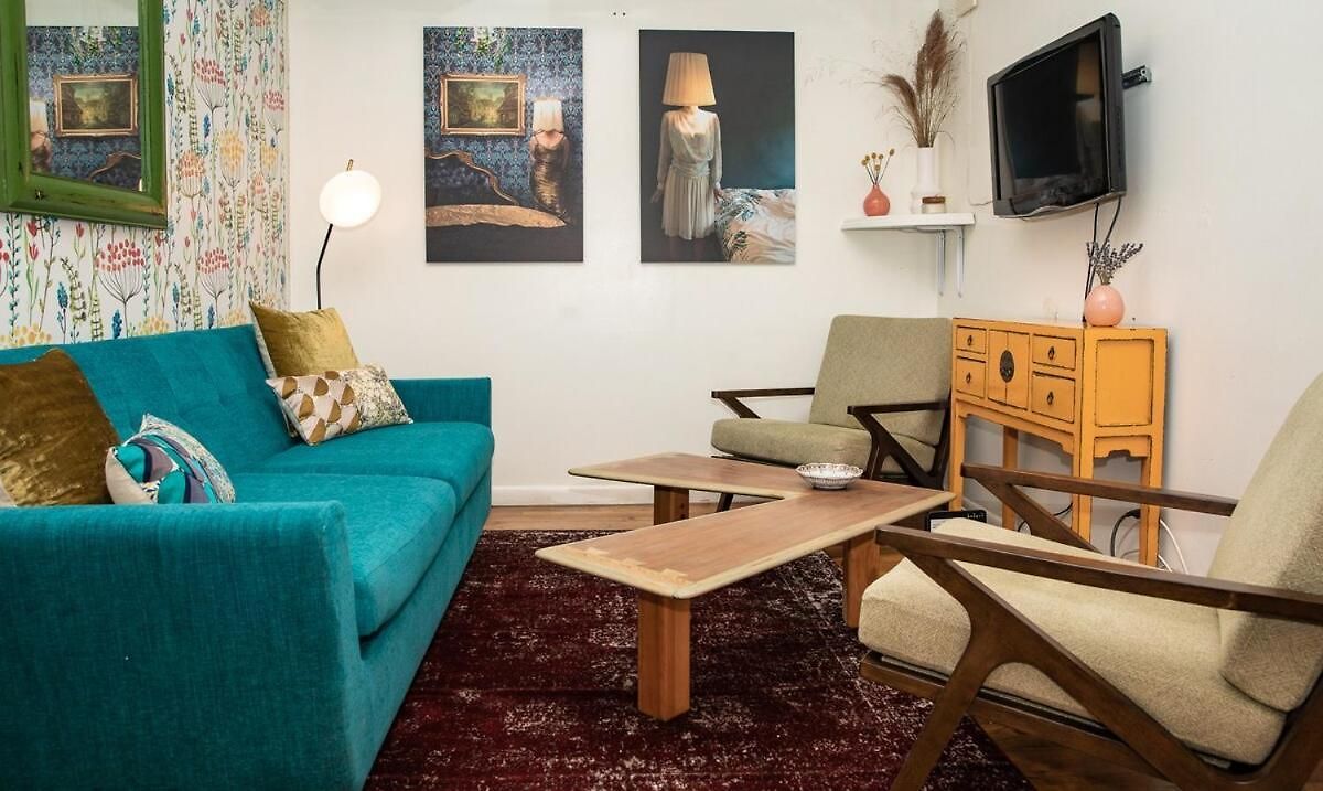 Apartment 3br Loft! Mins To Time Square!, June To Aug 90 Days Required *