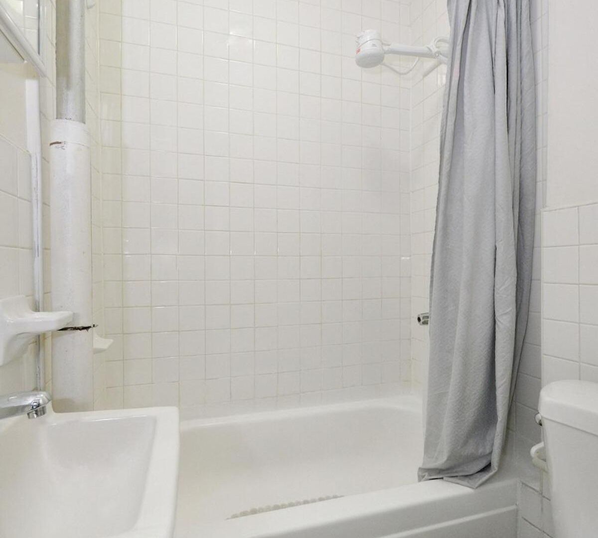 Furnished 2 Bedroom In Lennox Hill, June To Aug 90 Days Required Apartment