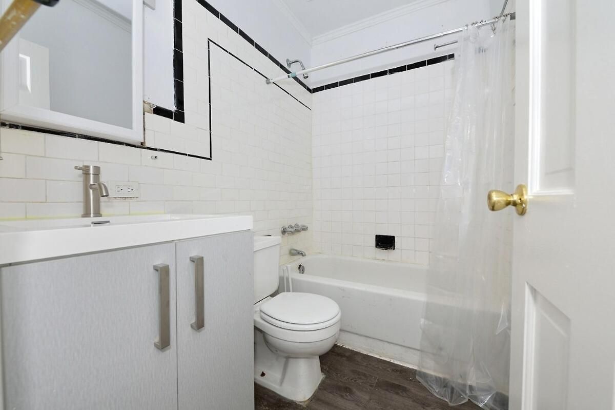 Amazing 4 Bedroom 1 Bth Laundry Dishwasher, June To Aug 90 Days Required Apartment *
