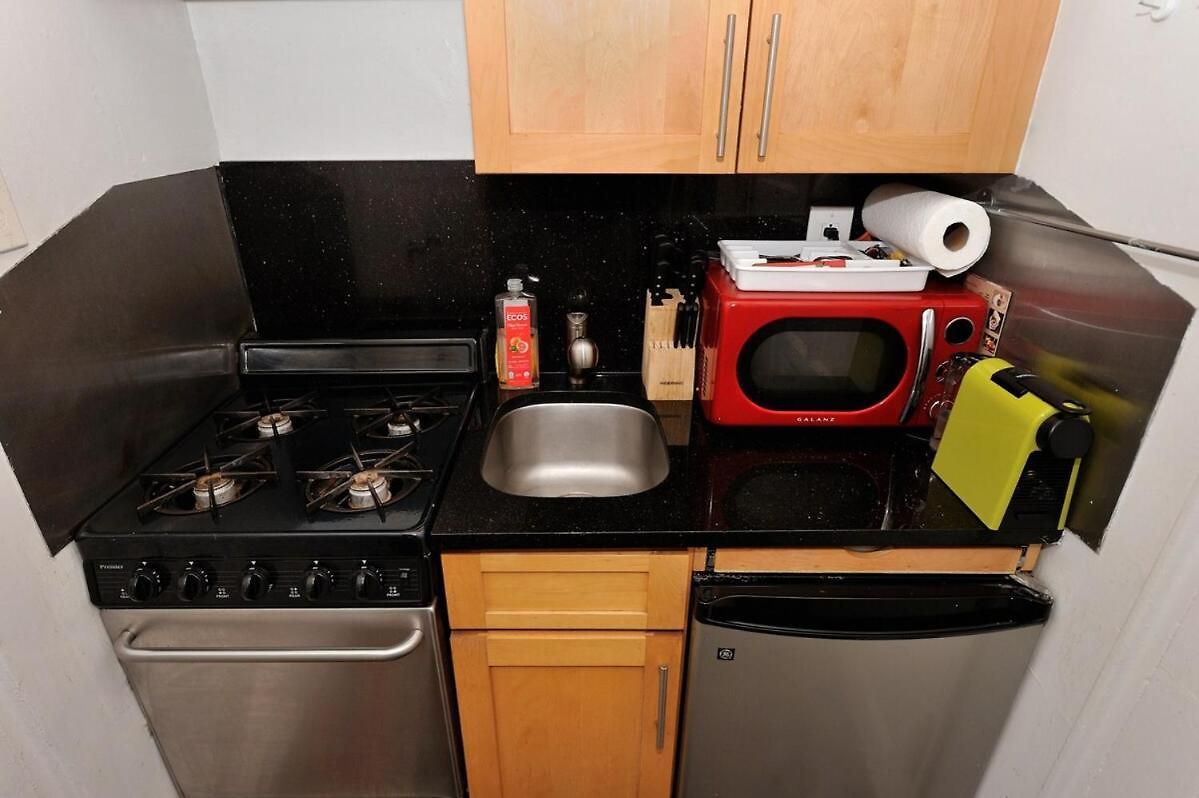 Prime Location Murray Hill! Grand Station!, June To Aug 90 Days Required Apartment *