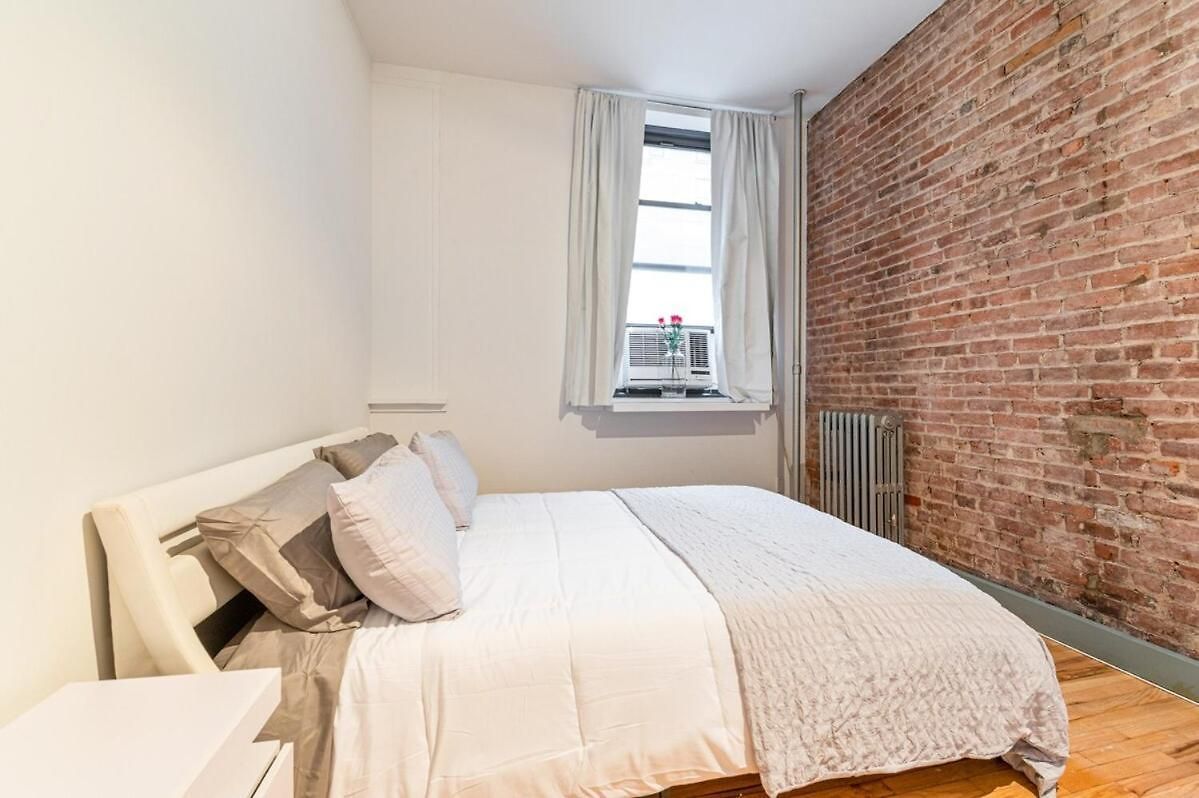 Apartment Xl Prime Tribeca Furnished Loft, June To Aug 90 Days Required New York