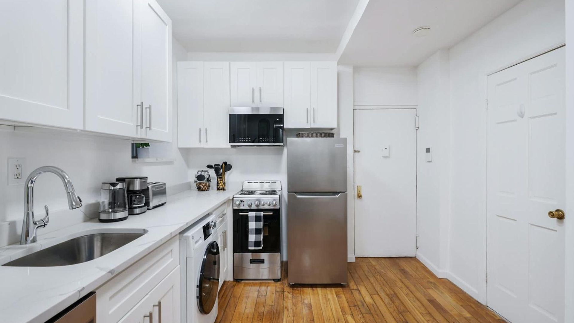 Apartment 109-1 Huge 3br Value Amazing Nyc New York