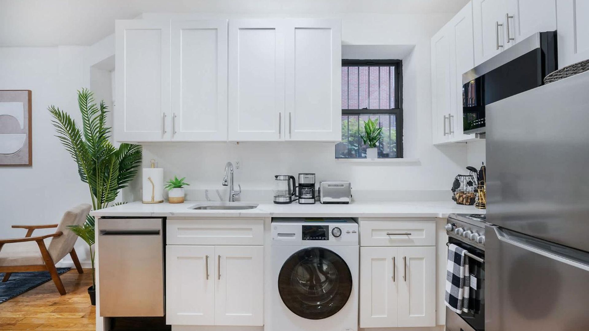 Apartment 109-1 Huge 3br Value Amazing Nyc *