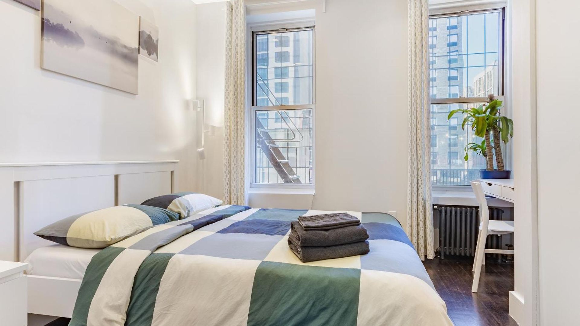 2 Bedroom Luxury Unit In The Heart Of Manhattan