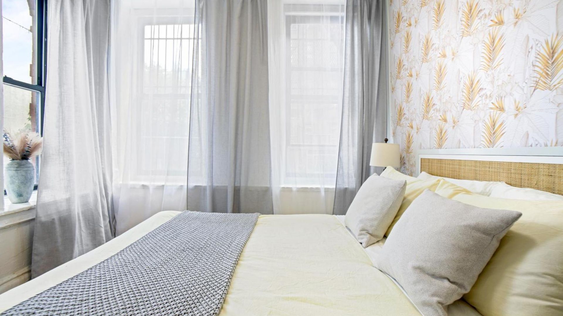 Upscale 2br Apartment