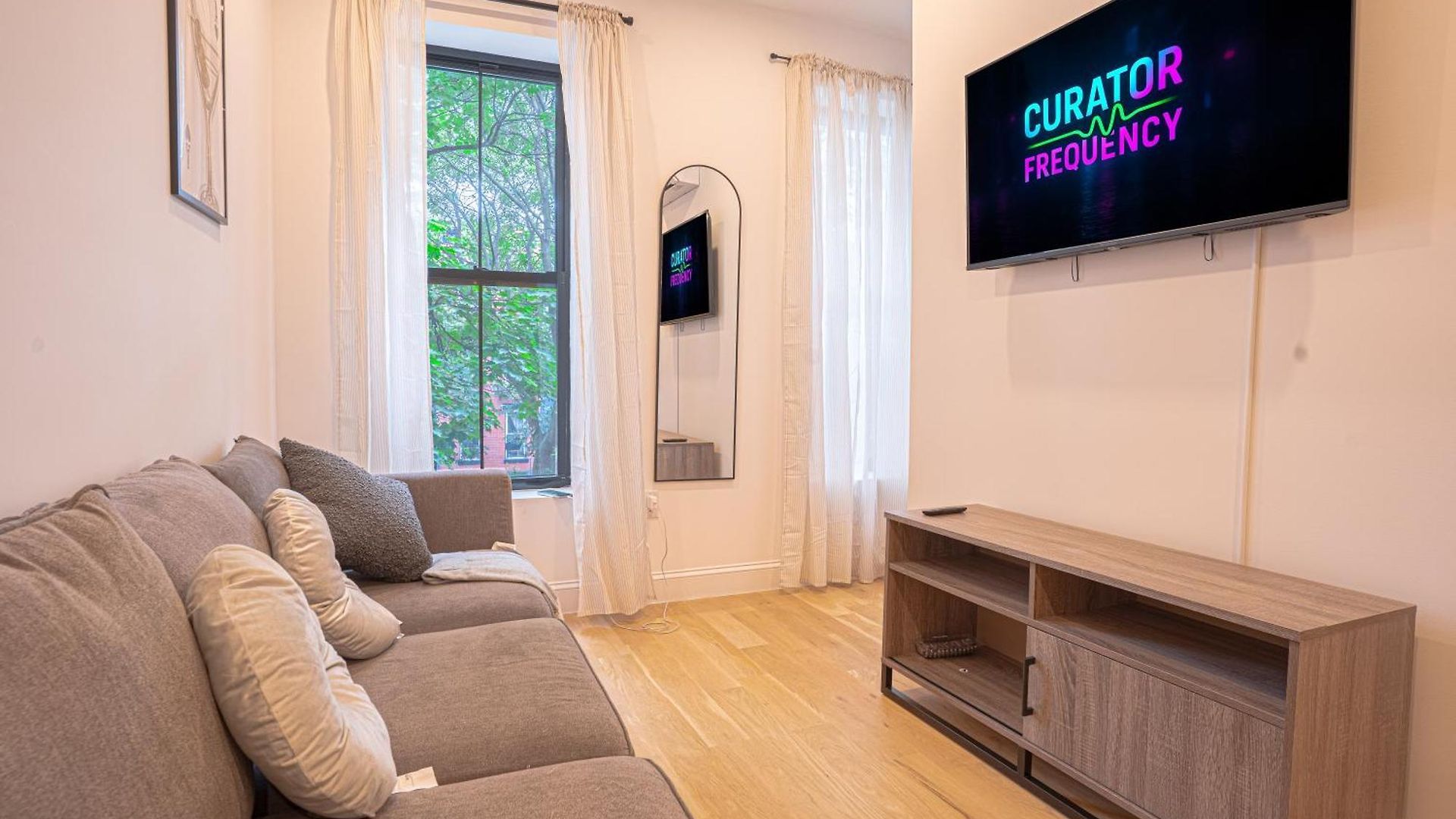 Chic & Modern 3br Retreat In The Heart Of Brooklyn *