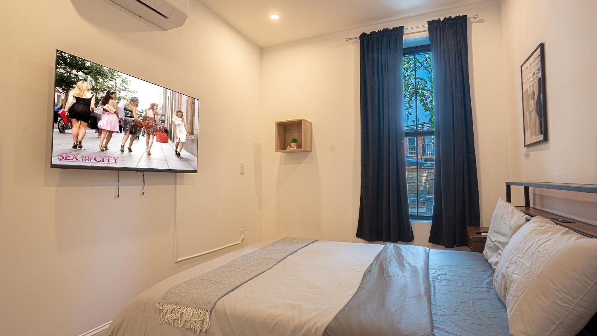Modern 2br Basement Brooklyn And Backyard Apartment *