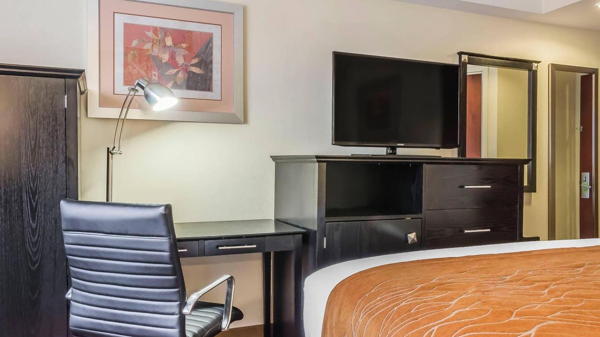 Comfort & Laguardia Airport 4*