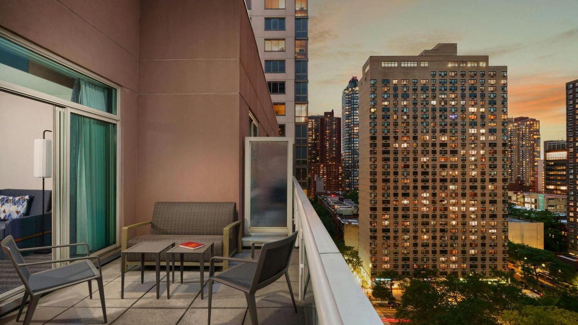 Hotel Courtyard By Marriott Manhattan Upper East Side 3*