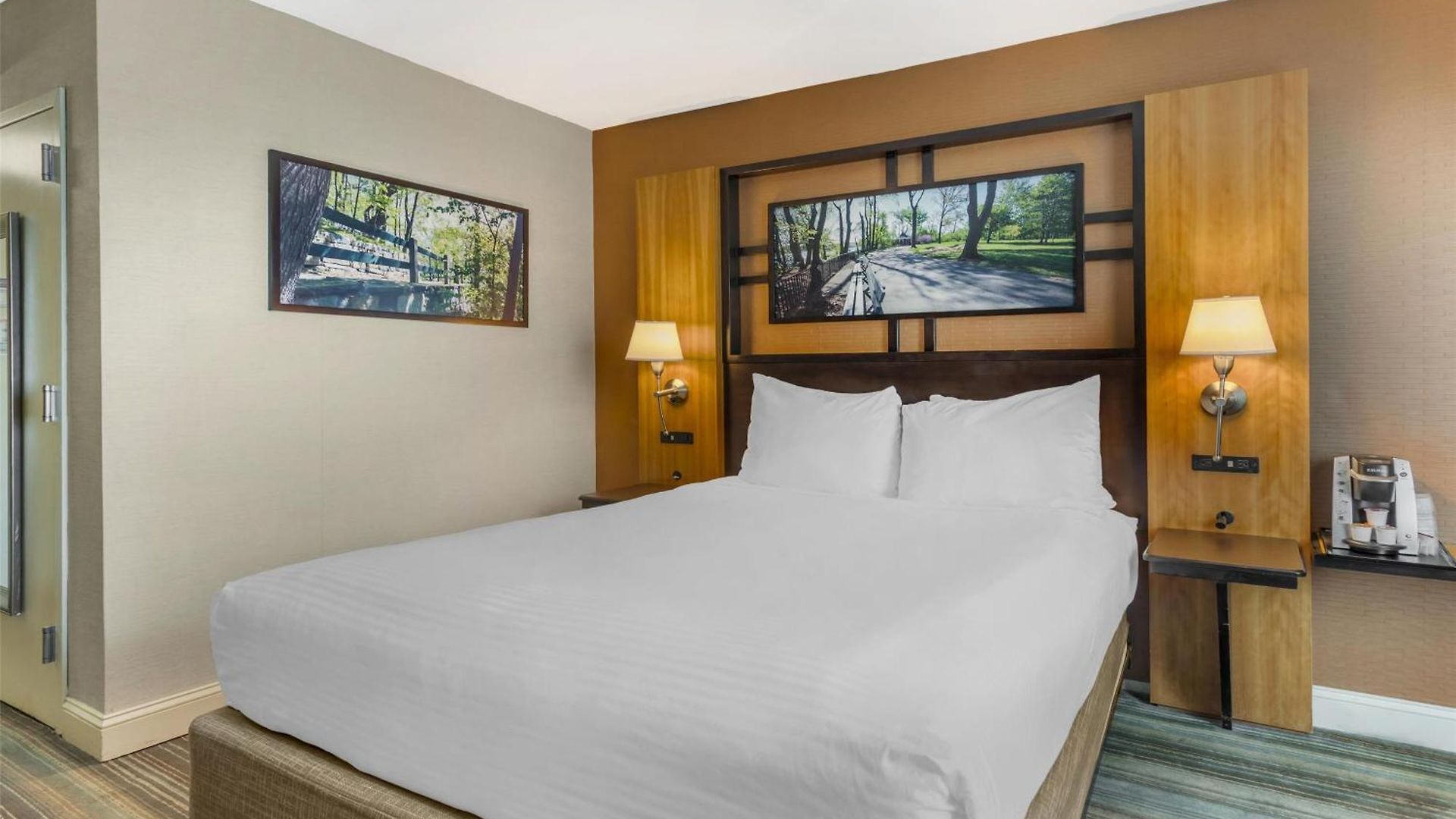 Hotel Western Queens Gold Coast 3*