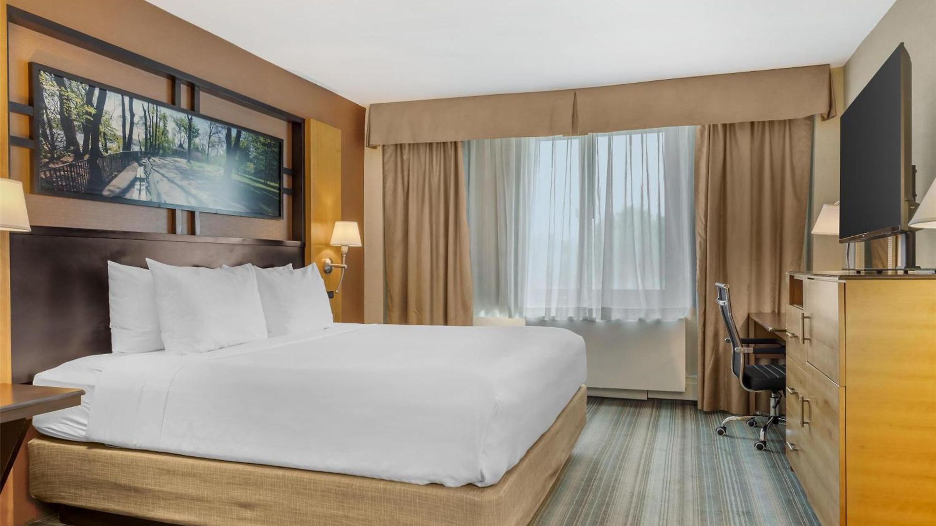 Western Queens Gold Coast Hotel New York